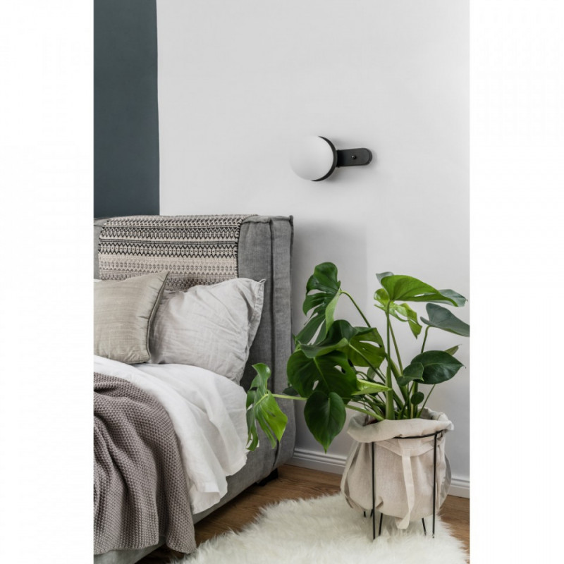 KUUL D1 czarna lampa ścienna / kinkiet z włącznikiem