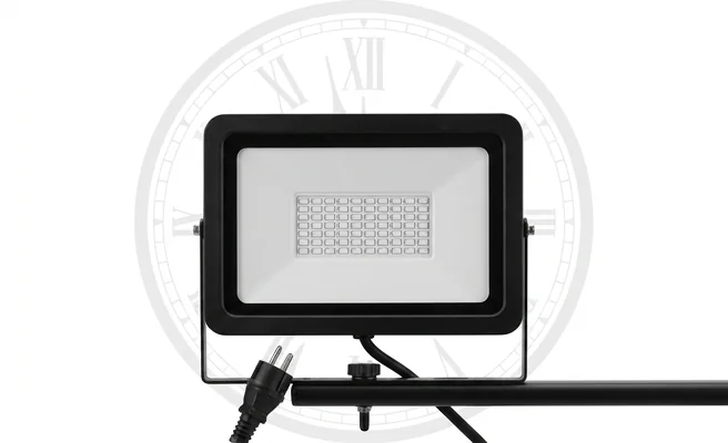 Zbliżenie na panel LED na statywie Eko-Light EKNS0455 Bobby 2x50W, cecha: żywotność 20000 godzin, zdjęcie produktowe