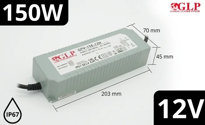 Zasilacz LED GPV-150-12N GLP hermetyczny, widok z góry i lekko z boku, z przewodami po bokach, wymiary 203x70x45 mm, jasnoszary i czarny, na białym tle z napisami 150W, 12V, IP67, kod GPV-150-12N